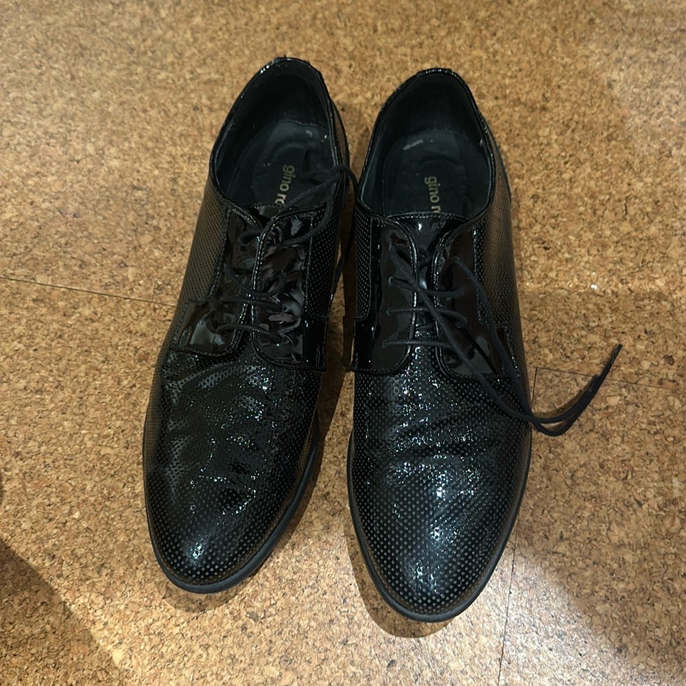 Glossy Black Loafers with Timeless Design